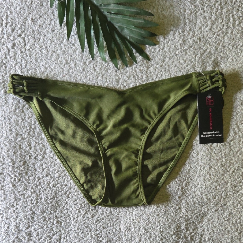 NWT Strappy V-Cut High Leg Bikini Bottoms in Naples Green